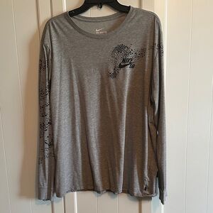 Nike SB Heather Gray Long Sleeve Tee Dry fit